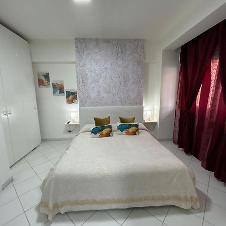 La Casa Di Dafne Apartment เมสซีนา ภายนอก รูปภาพ